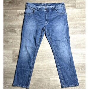 C&A Denim Jeans Men's US 30 (EU 46 X 32)  "The Regular 31" Medium Wash Relaxed